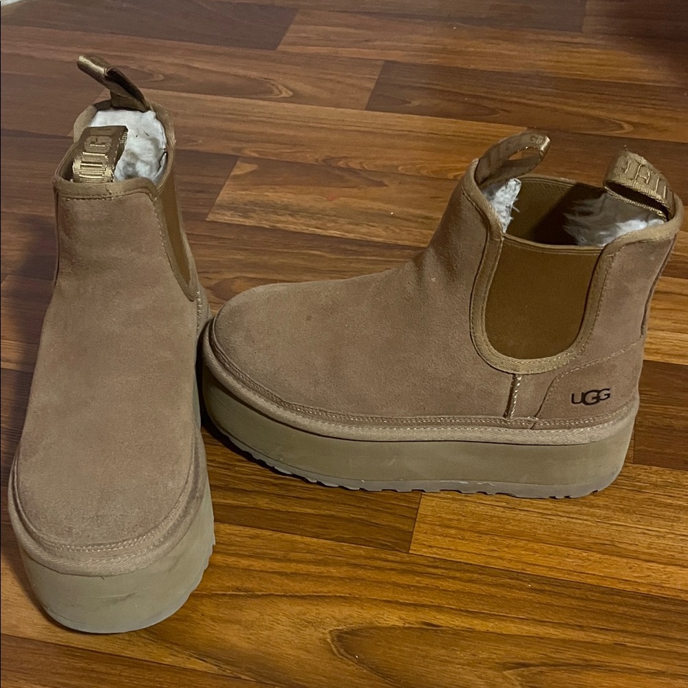 UGG Neumel Platform Chelsea Ankle Boots